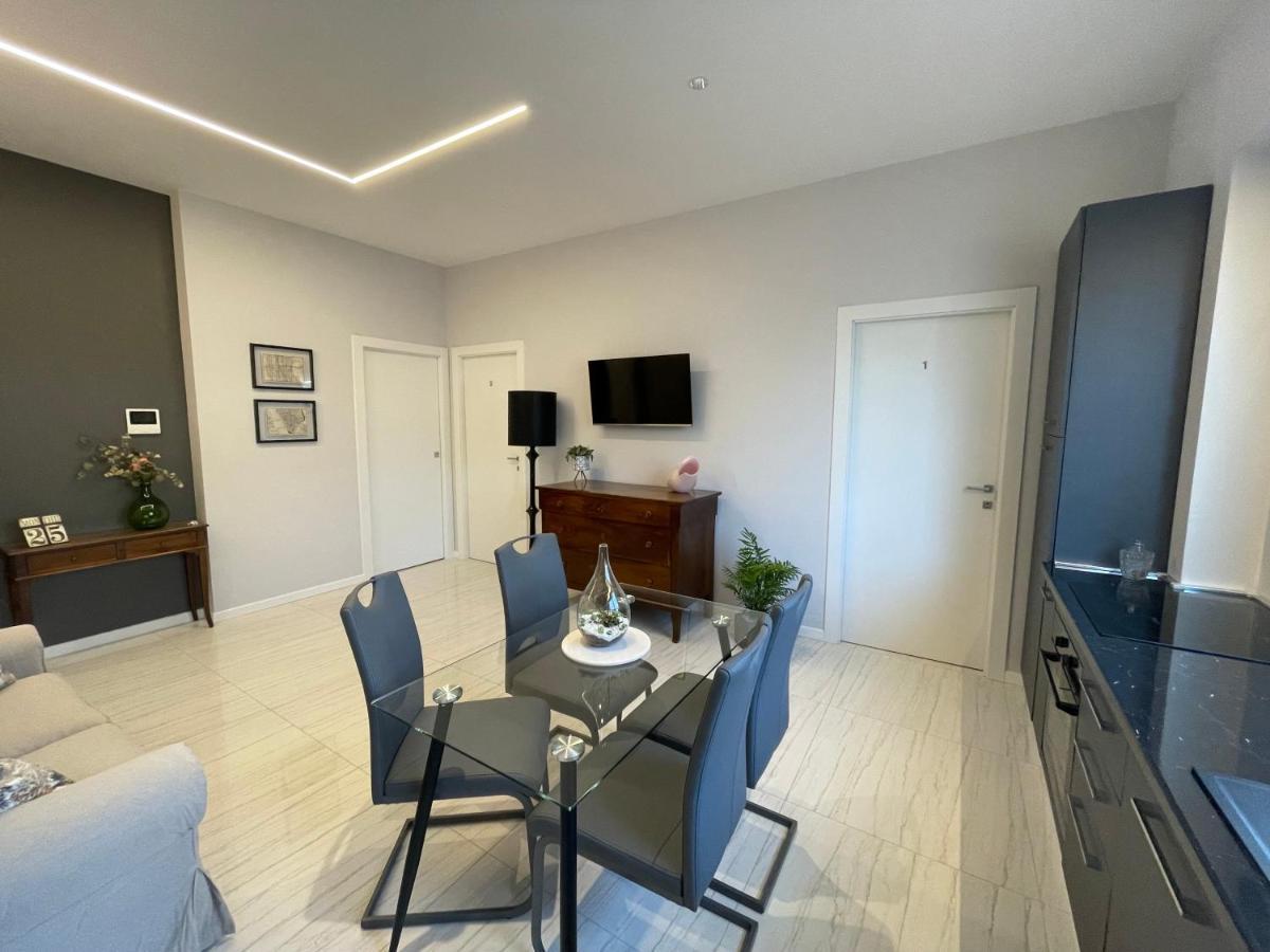 Otium Rooms / Camere E Appartamenti Morrovalle Exterior photo